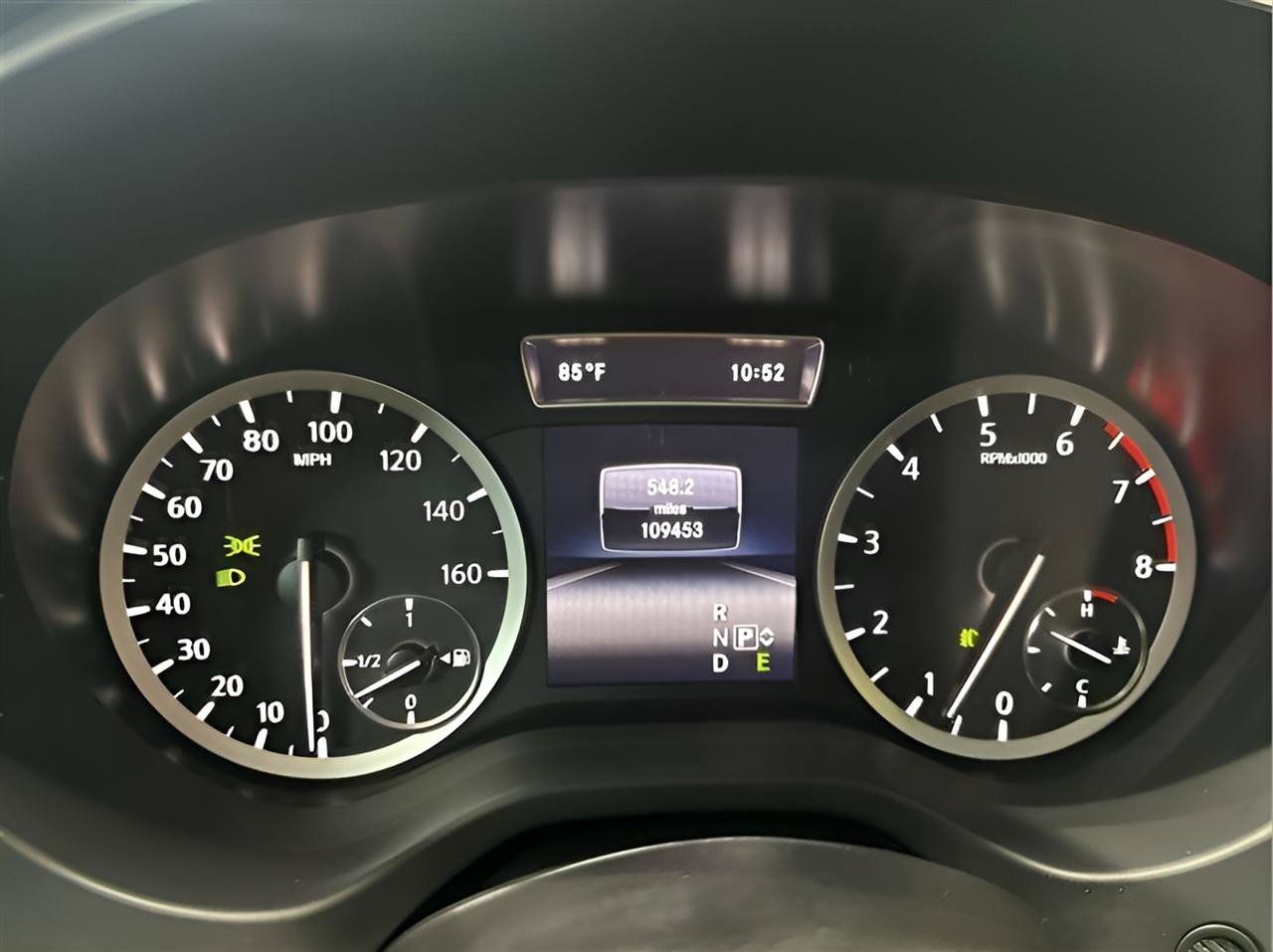 Used 2018 INFINITI QX30 Premium w/ Navigation Package FWD image 14