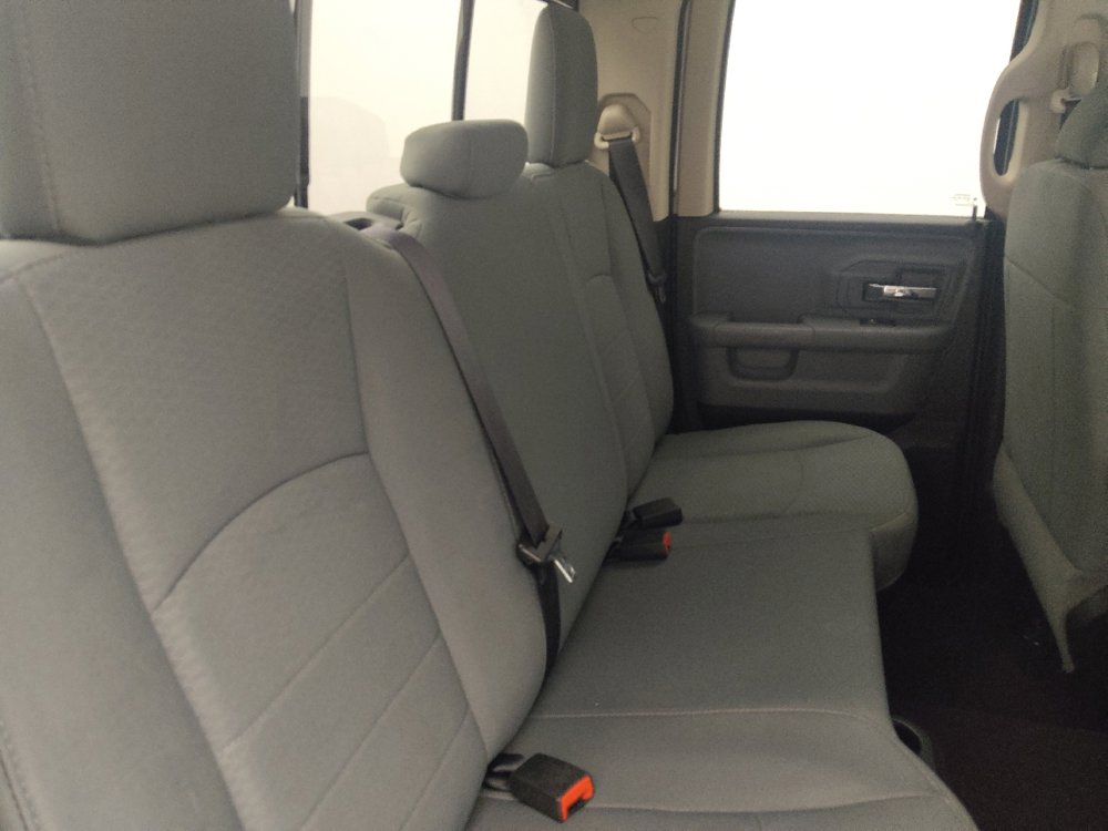 Used 2017 RAM 1500 Classic SLT RWD image 19
