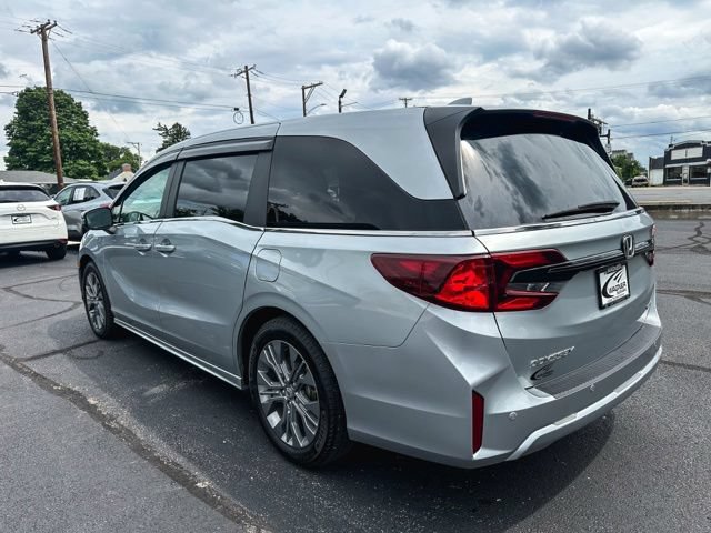 Used 2025 Honda Odyssey Touring image 6