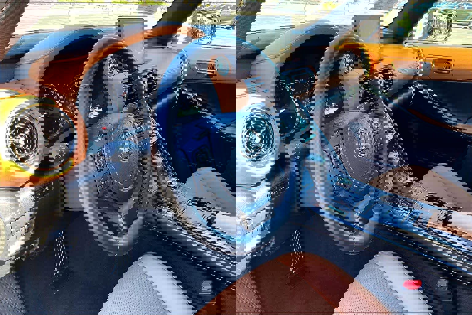 Certified 2025 Lexus IS 300 F Sport image 16