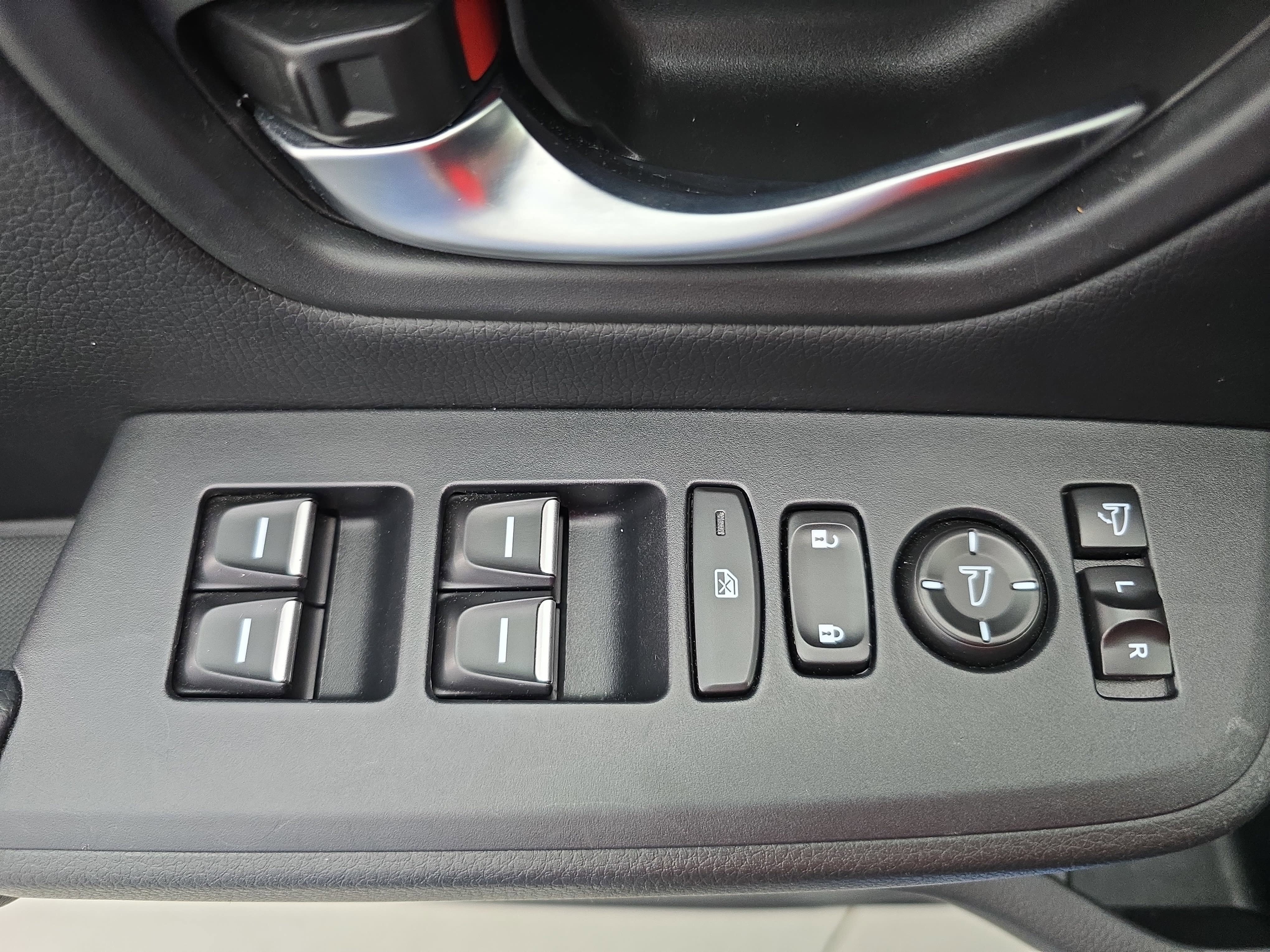 Used 2023 Honda Pilot TrailSport image 29