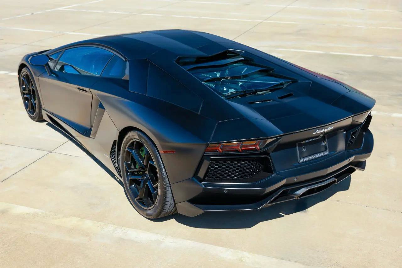 Used 2012 Lamborghini Aventador LP 700-4 image 6