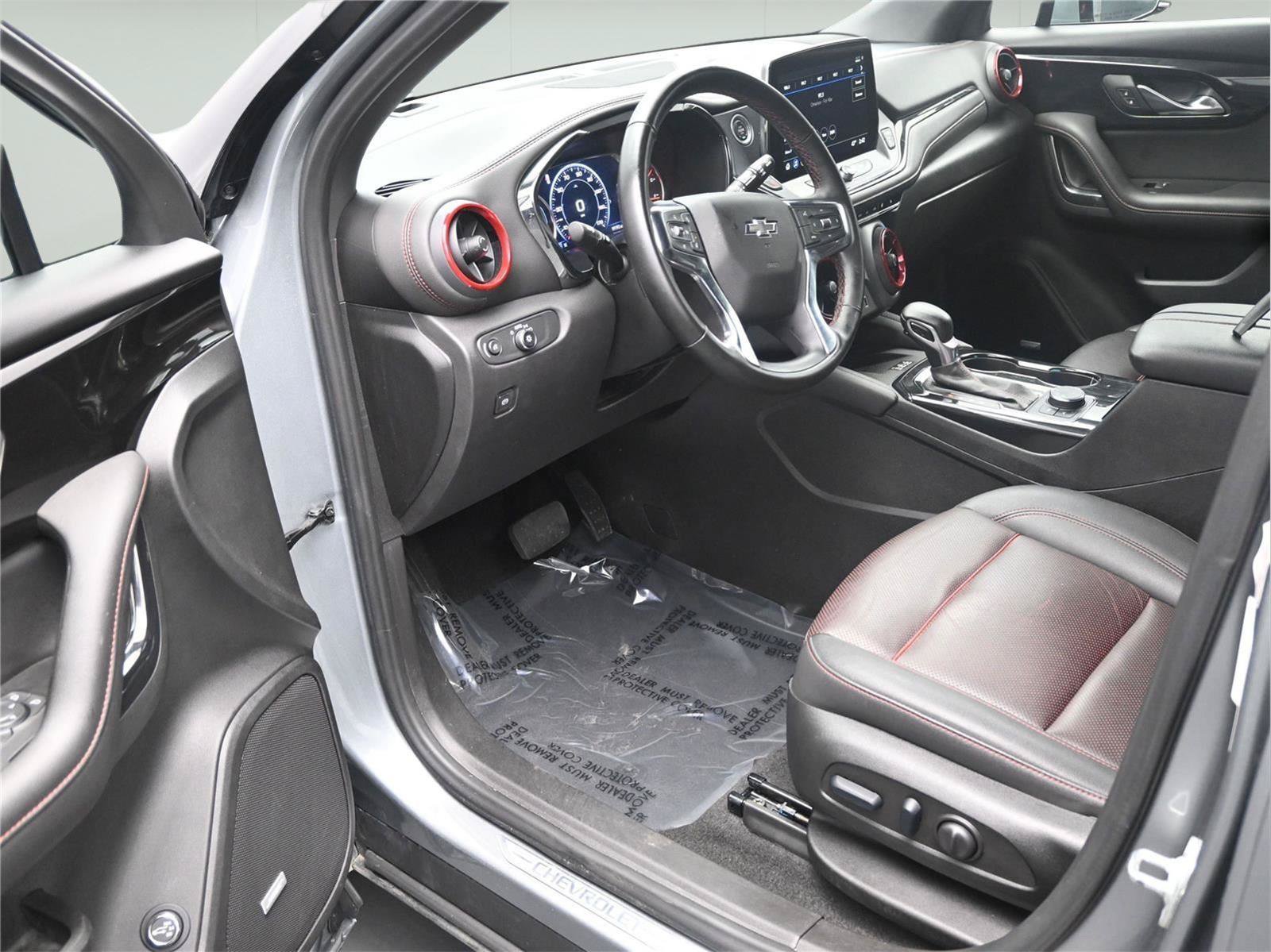 Used 2025 Chevrolet Blazer RS FWD image 5