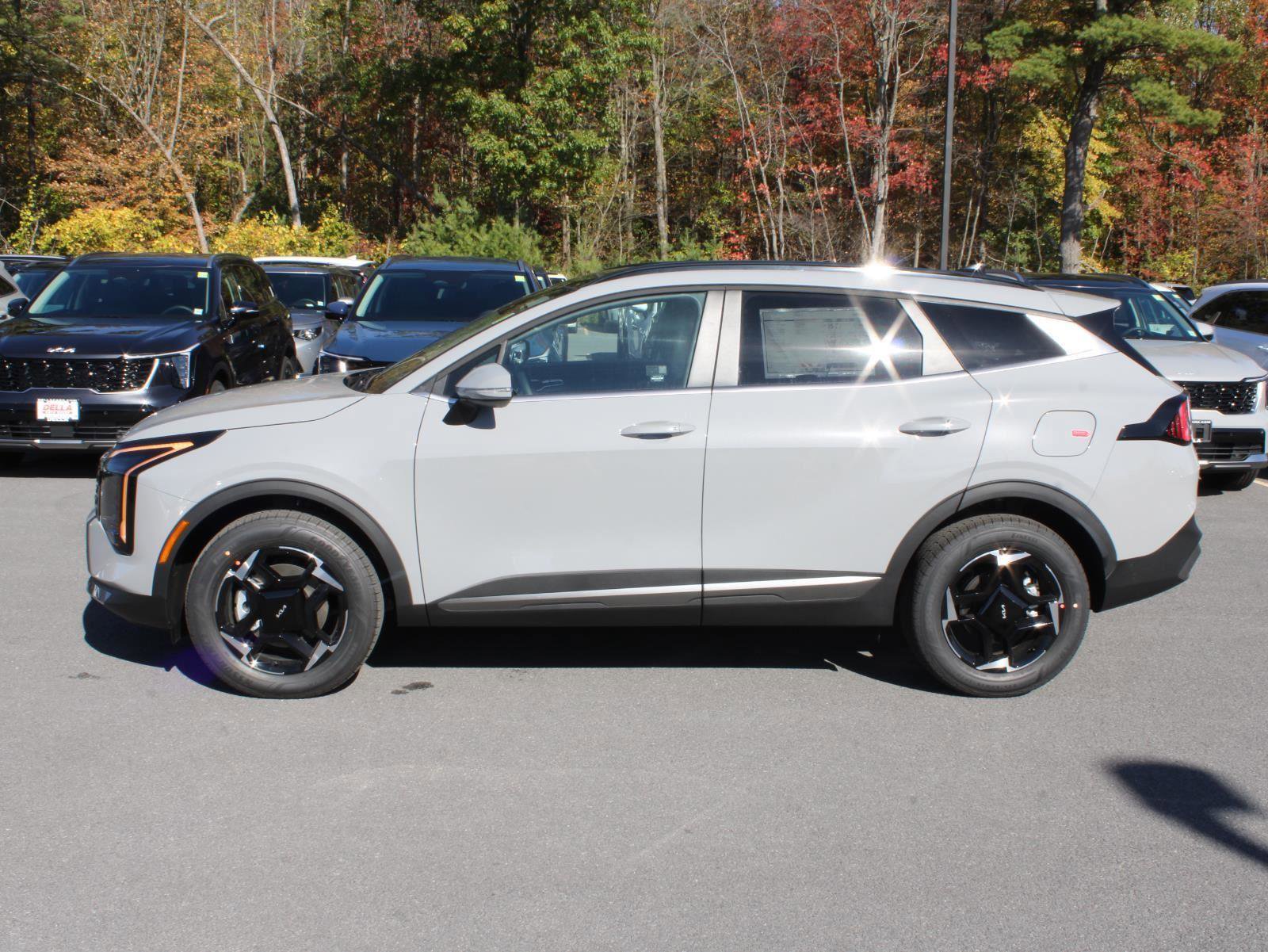 New 2026 Kia Sportage AWD Hybrid image 5