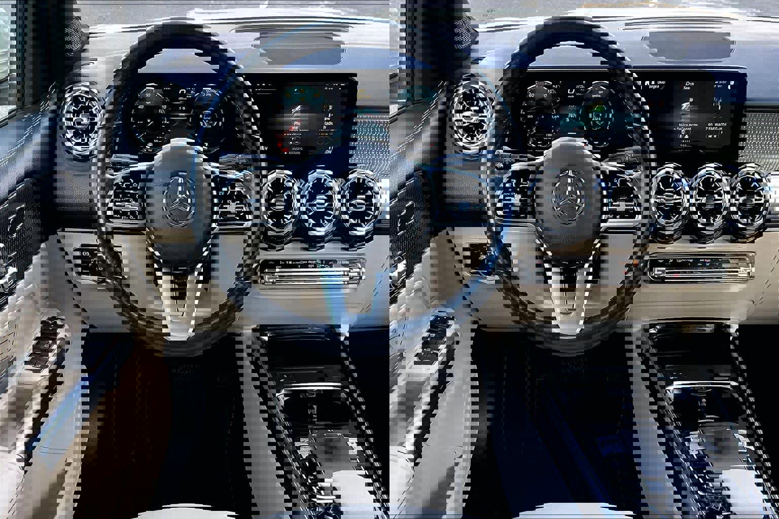 Used 2020 Mercedes-Benz GLB 250 GLB 250 w/ Premium Package image 6