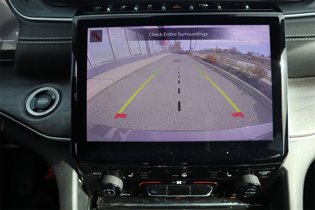 Used 2022 Jeep Grand Cherokee L Limited image 31