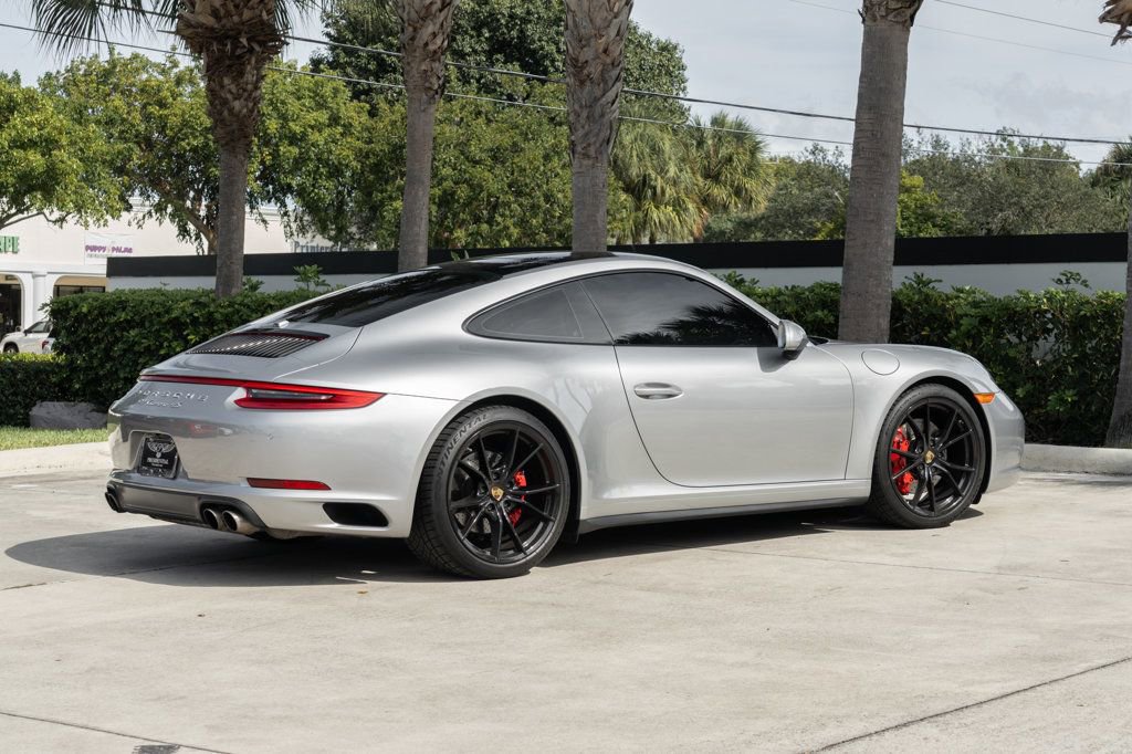 Used 2017 Porsche 911 Carrera 4S image 9