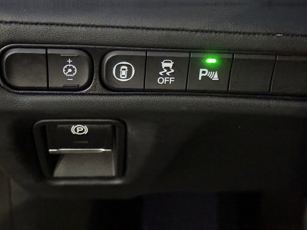 Used 2023 Acura MDX SH-AWD w/ Technology Package image 19