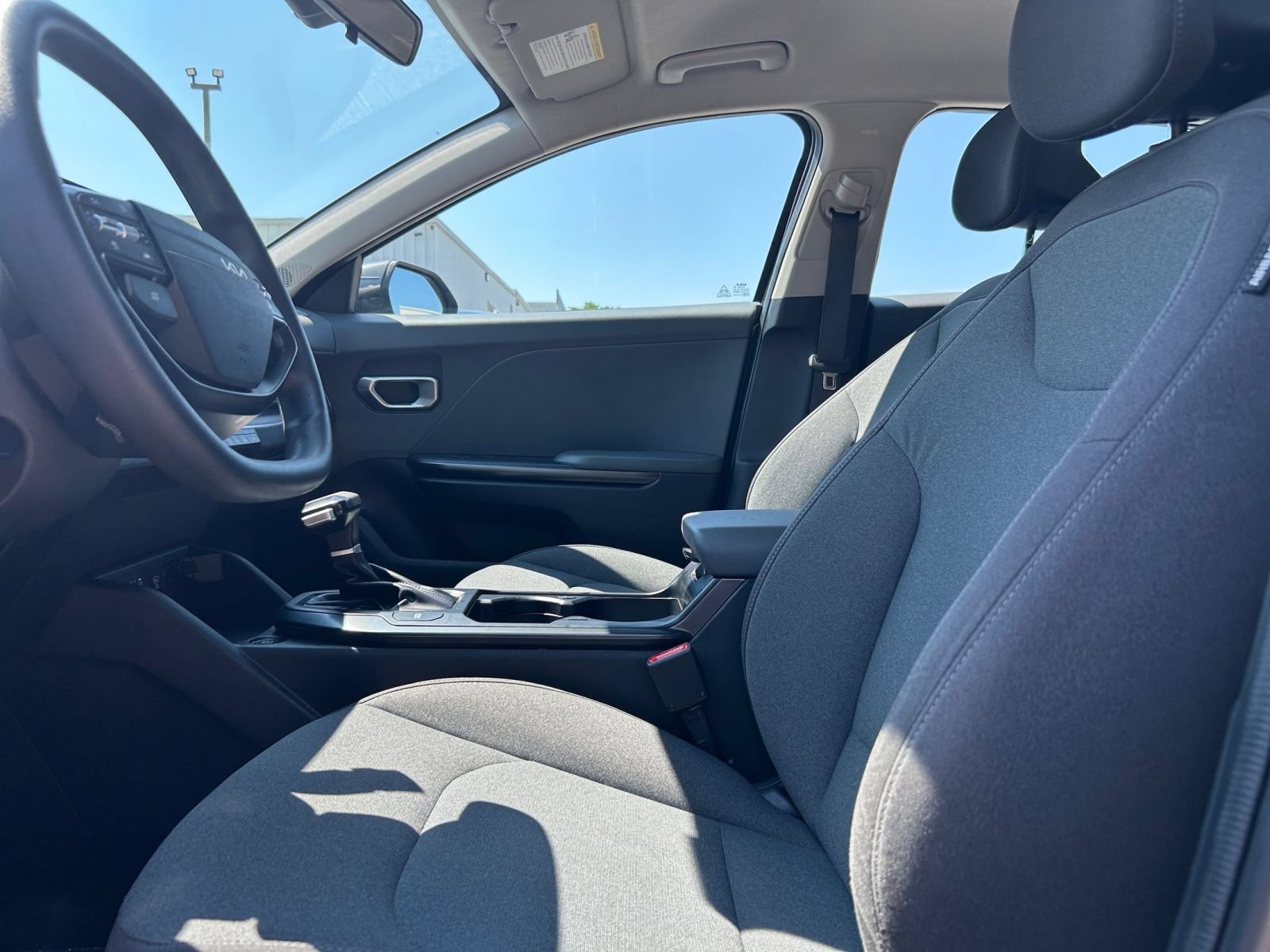 Used 2025 Kia K4 FWD image 22