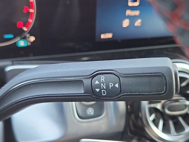 Used 2024 Mercedes-Benz GLB 250 4MATIC image 11