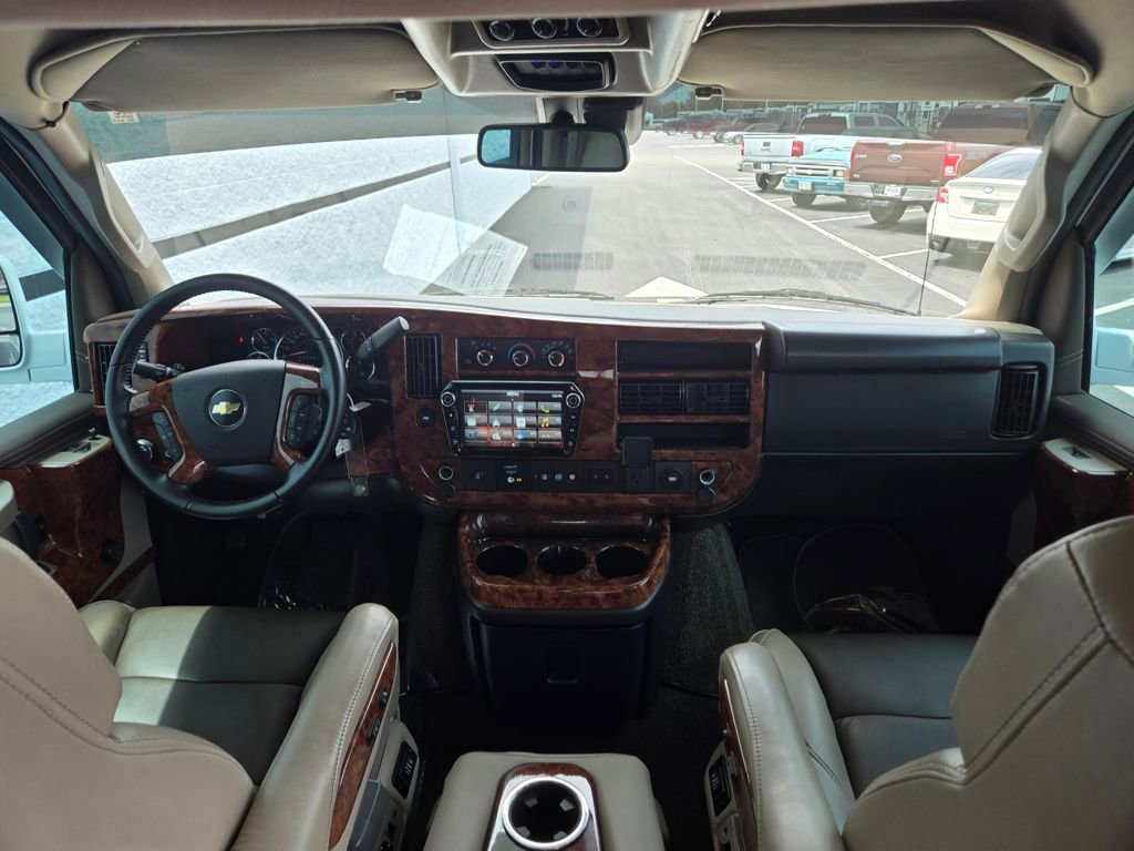 Used 2022 Chevrolet Express 2500 w/ Enhanced Convenience Package video 2