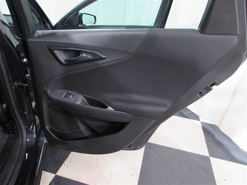 Used 2023 Chevrolet Malibu LT image 28