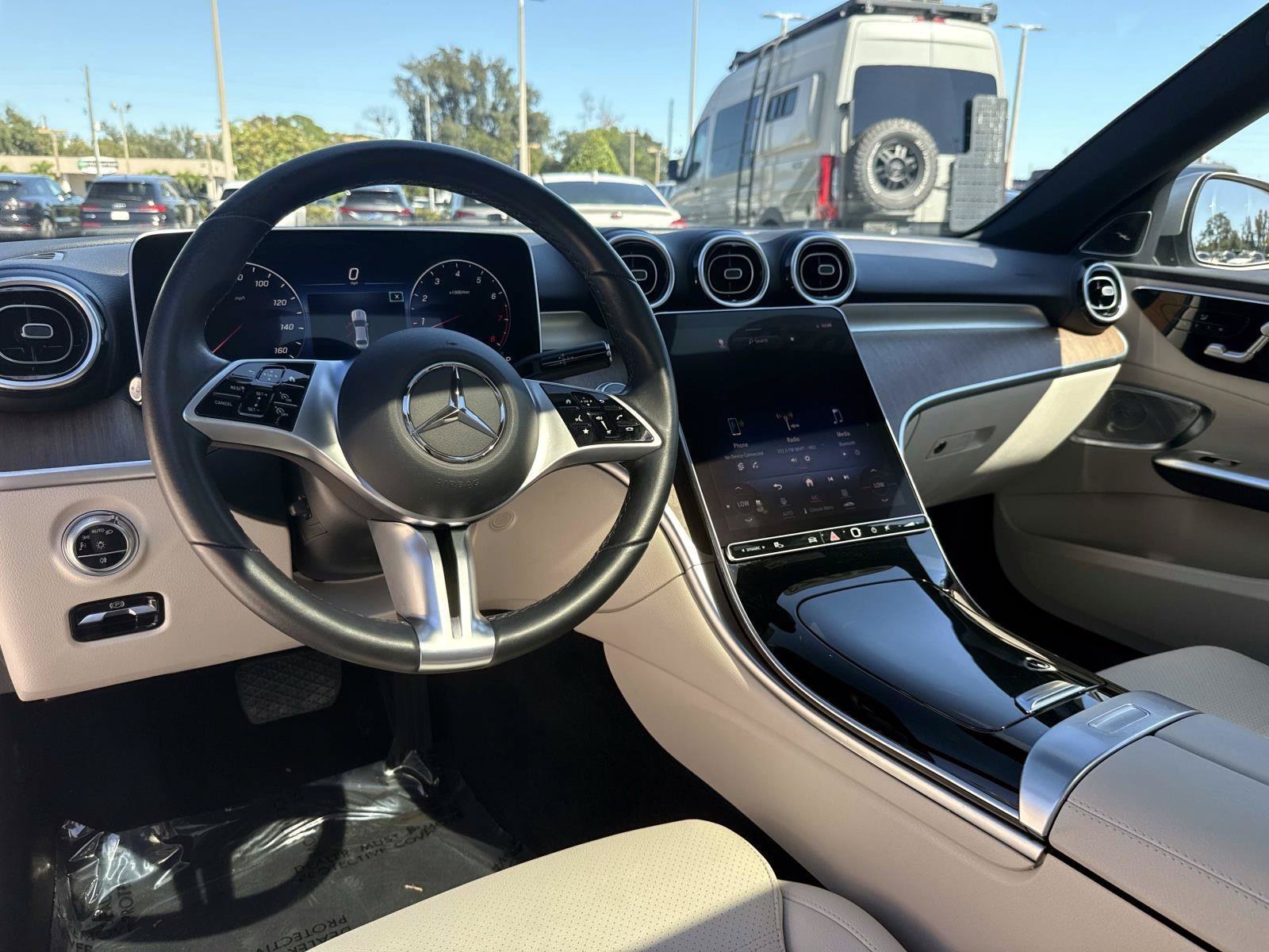 Used 2023 Mercedes-Benz C 300 Sedan image 14
