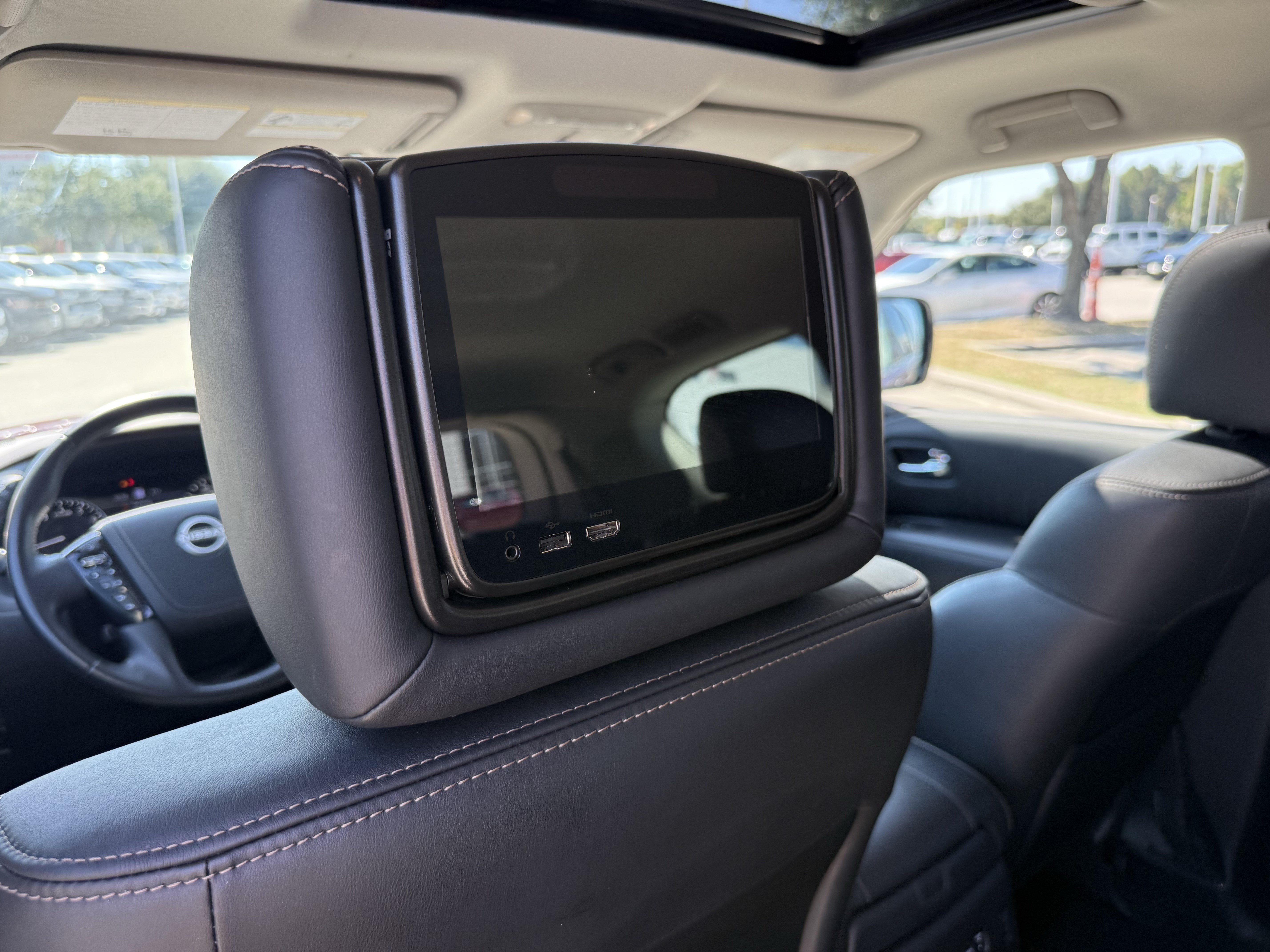 Used 2023 Nissan Armada Platinum w/ Captain's Chairs Package AWD/4WD image 32
