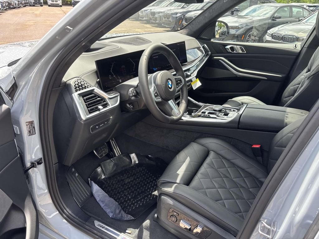 New 2026 BMW X7 xDrive40i w/ M Sport Package image 24