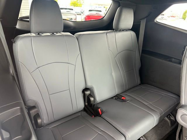 Used 2023 Buick Enclave Essence w/ Experience Buick Package AWD/4WD image 23