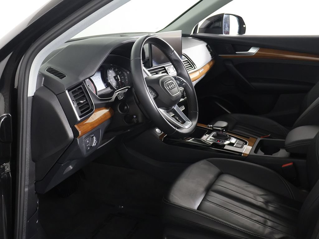 Used 2023 Audi Q5 2.0T Premium w/ Convenience Package AWD/4WD image 25