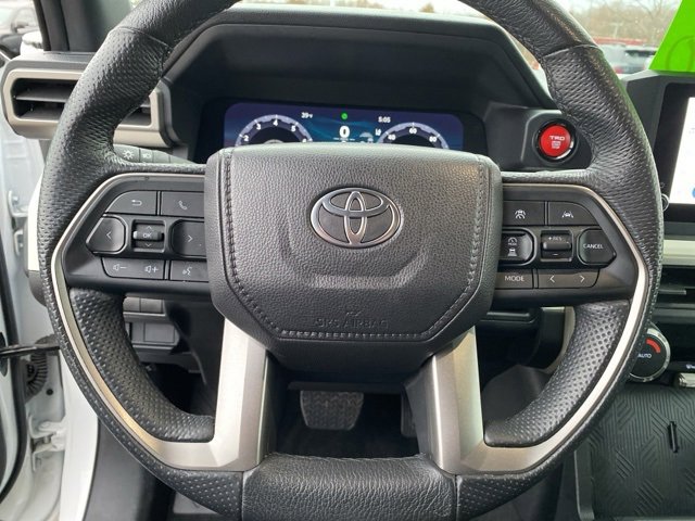 Used 2024 Toyota Tacoma TRD Sport image 18