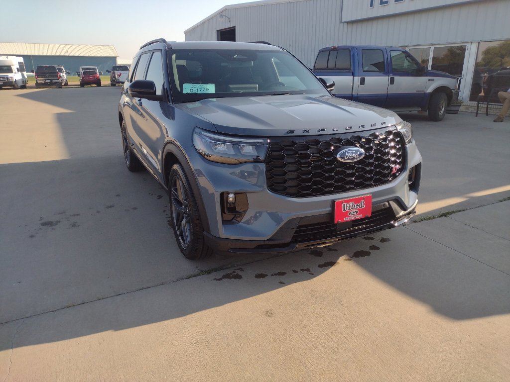 New 2025 Ford Explorer ST w/ Sun And Sound Package image 4