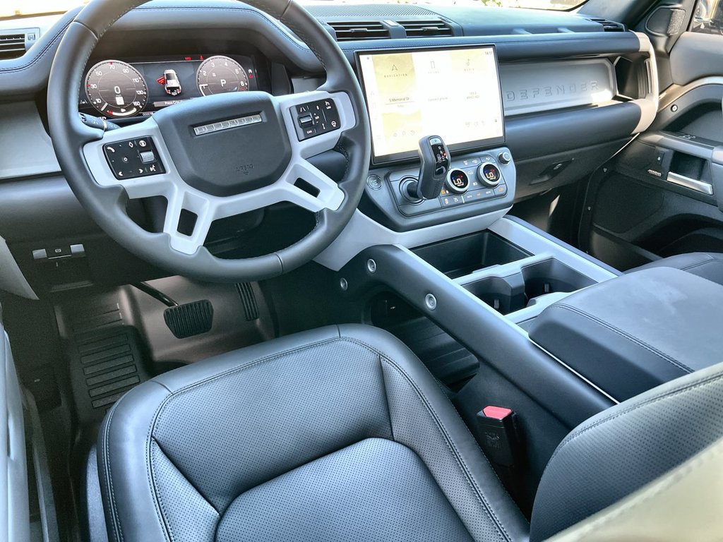 New 2026 Land Rover Defender 110 X-Dynamic SE AWD/4WD image 13