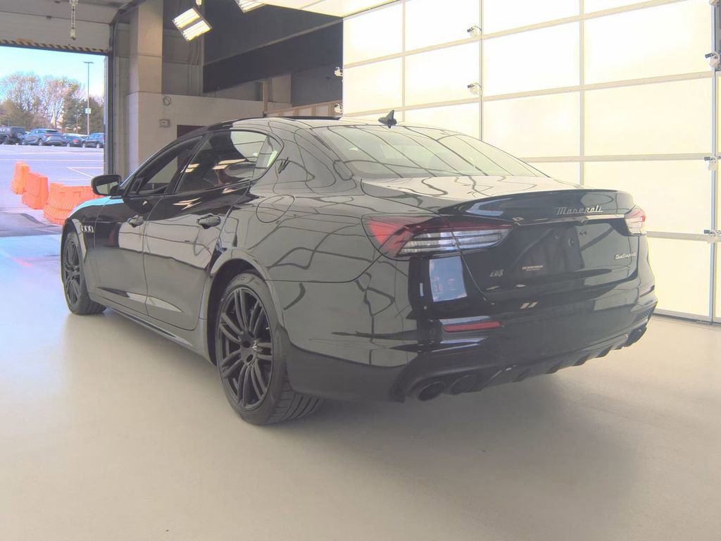 Used 2023 Maserati Quattroporte Modena Q4 image 4