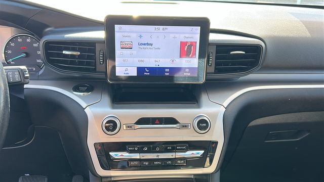 Certified 2022 Ford Explorer XLT RWD image 21