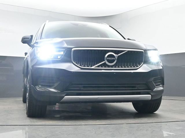 Used 2020 Volvo XC40 T5 Momentum w/ Protection Package Premier image 33