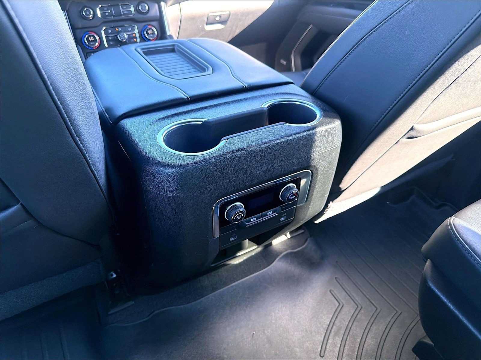 Used 2021 Chevrolet Tahoe Z71 AWD/4WD image 34