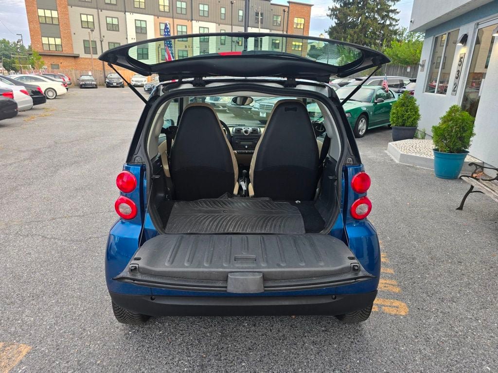 Used 2008 smart fortwo pure RWD image 12