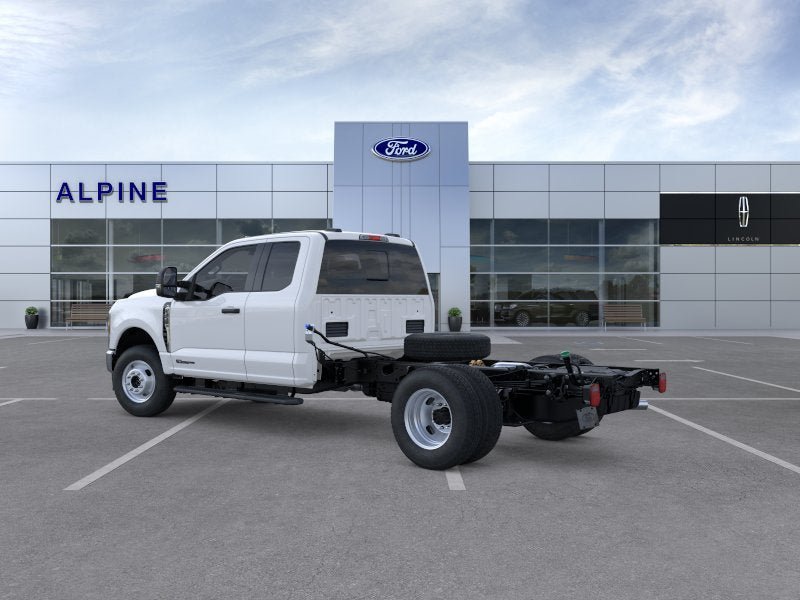 New 2025 Ford F350 XL w/ XL Chrome Package AWD/4WD image 4