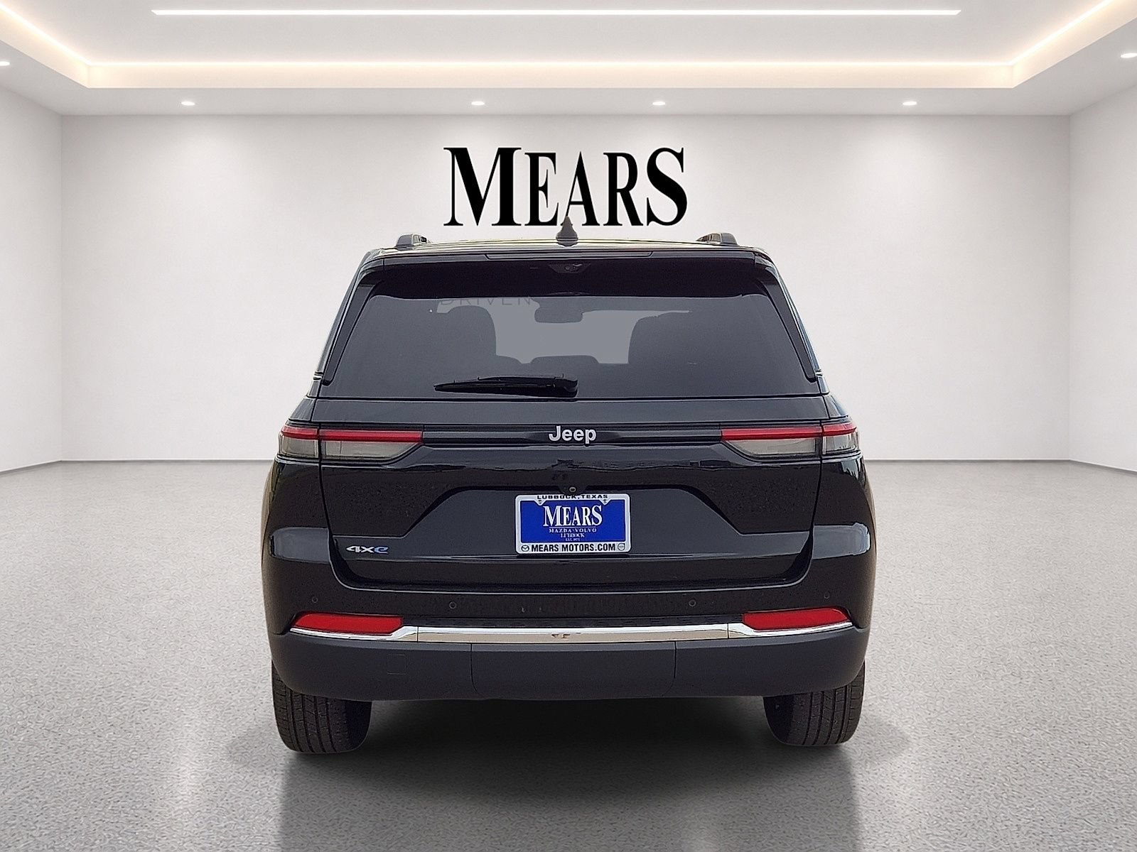 Used 2024 Jeep Grand Cherokee Limited 4xe w/ Luxury Tech Group II AWD/4WD image 4