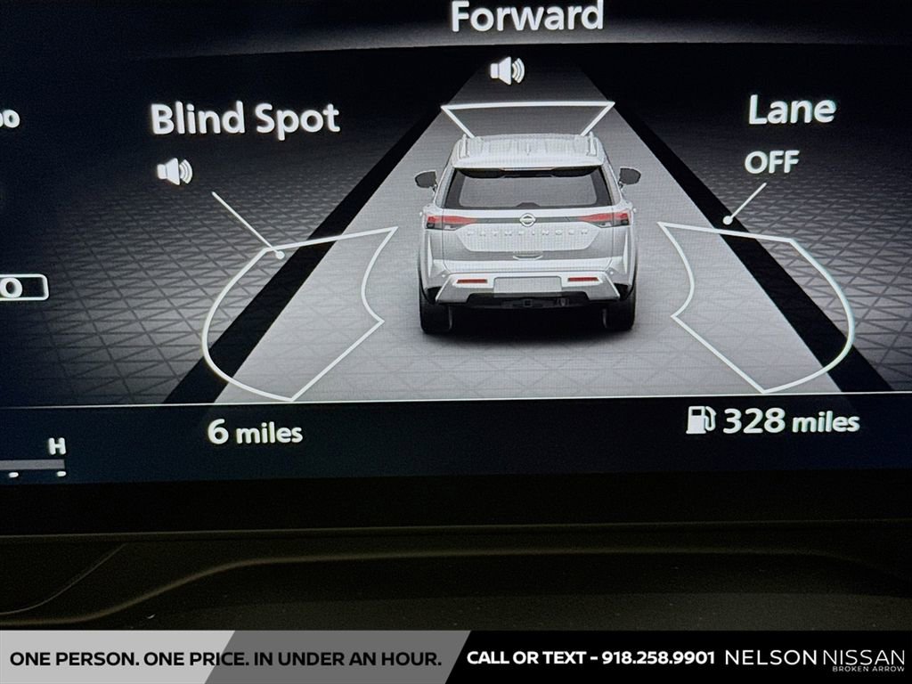 New 2026 Nissan Pathfinder Platinum image 12