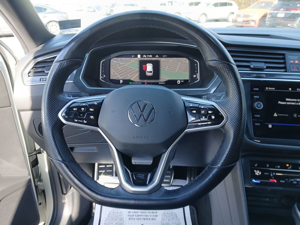 Used 2022 Volkswagen Tiguan SEL R-Line image 15
