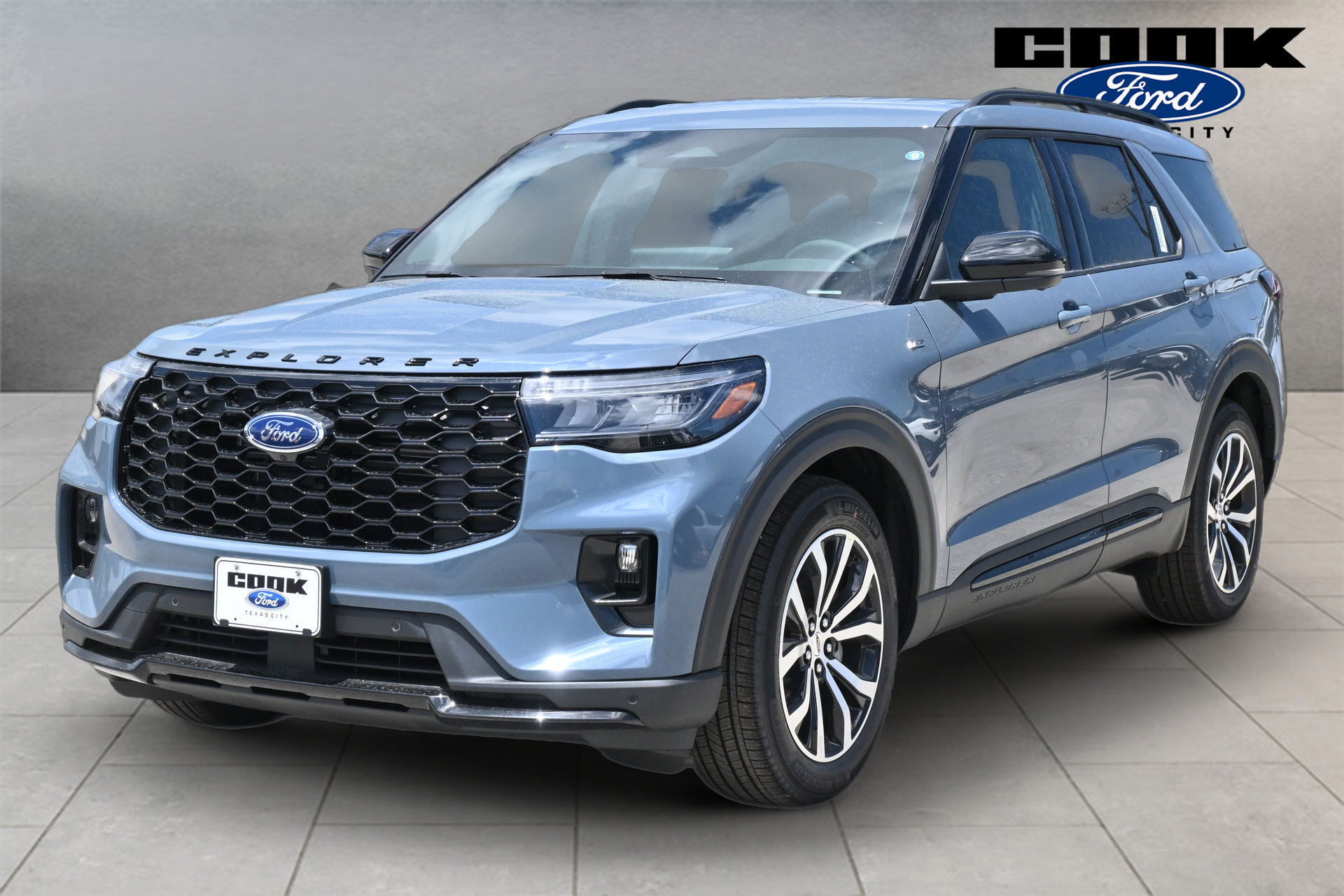New 2026 Ford Explorer ST-Line w/ Premium Package