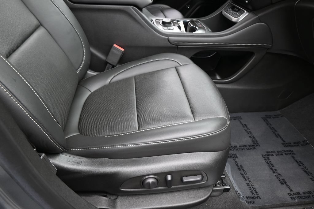 Used 2023 GMC Acadia SLT w/ Technology Package FWD image 56
