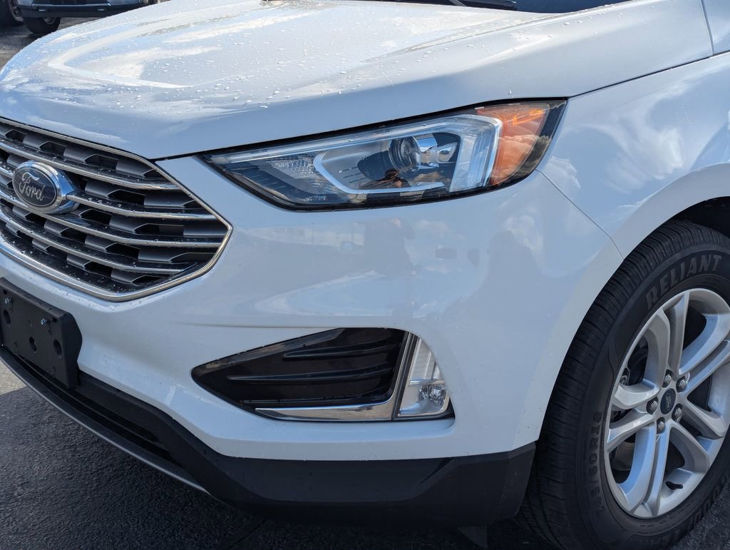 Used 2019 Ford Edge SEL w/ Equipment Group 201A AWD/4WD image 12