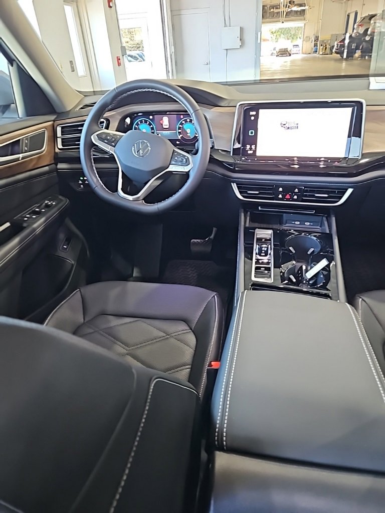 New 2026 Volkswagen Atlas SE image 27