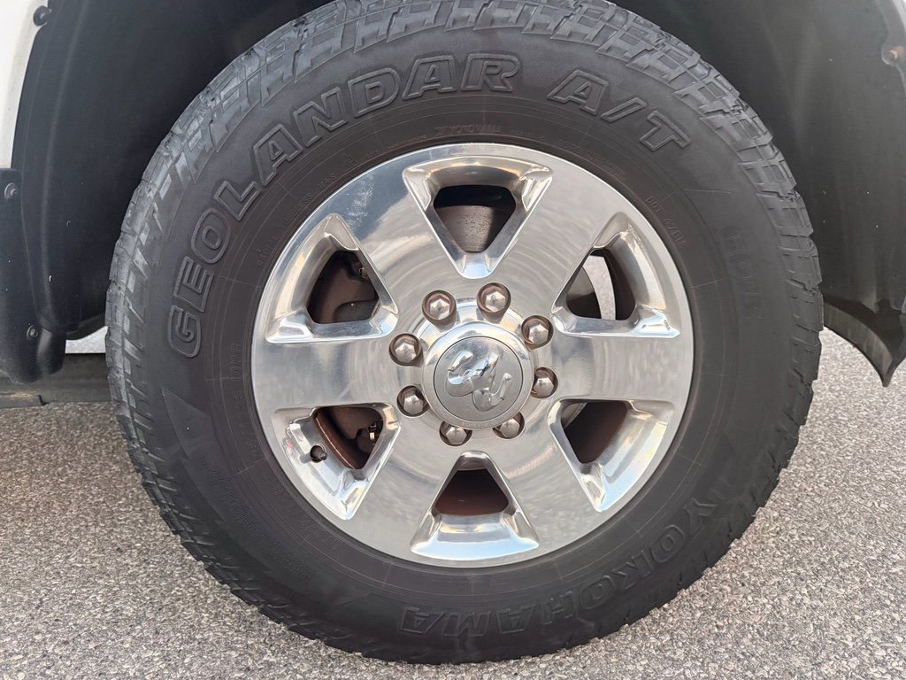 Used 2015 RAM 2500 SLT w/ Luxury Group image 17