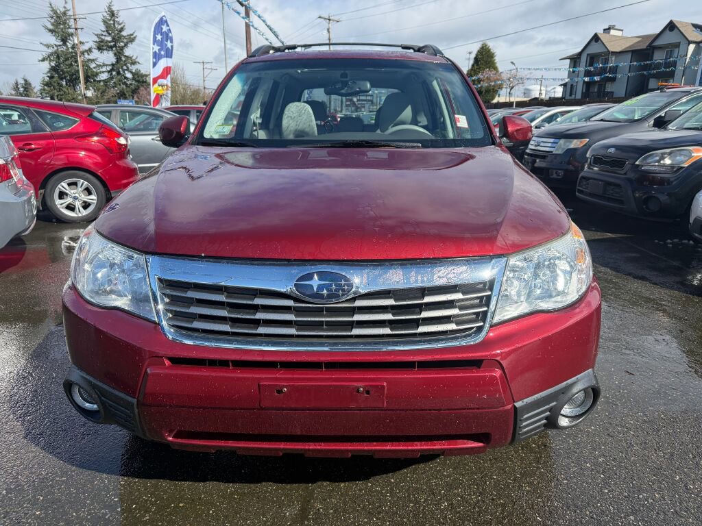 Used 2010 Subaru Forester 2.5X Limited image 2