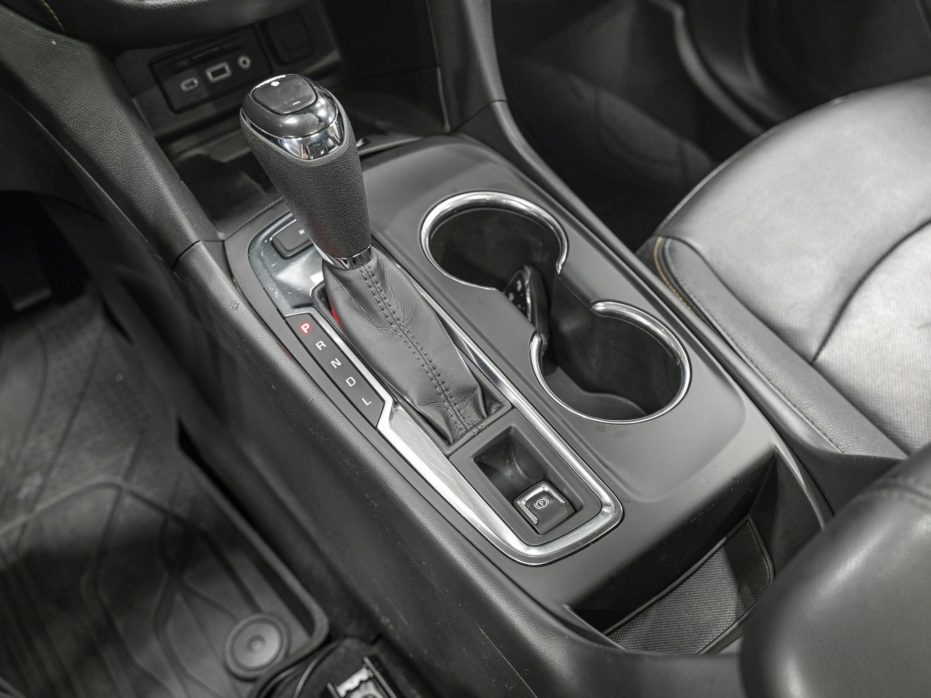 Used 2021 Chevrolet Equinox Premier image 25