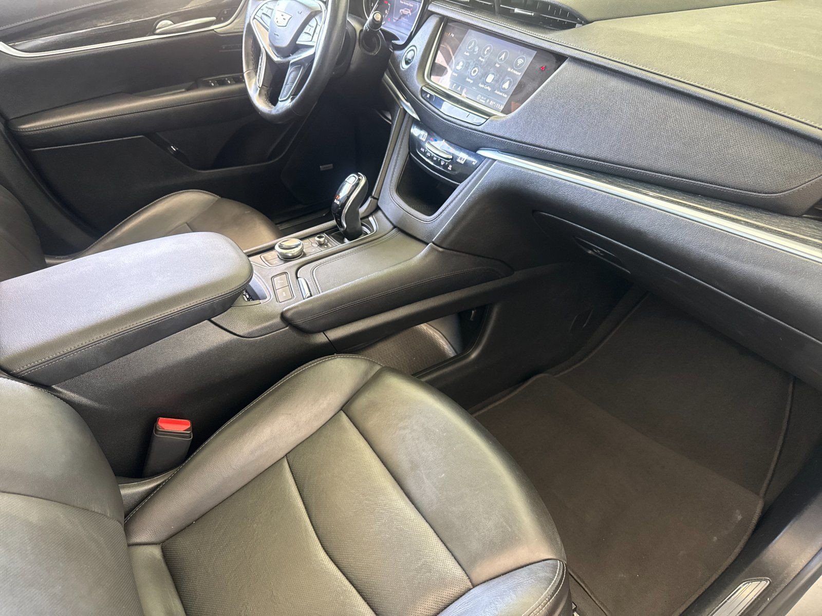 Certified 2023 Cadillac XT5 Premium Luxury FWD image 16