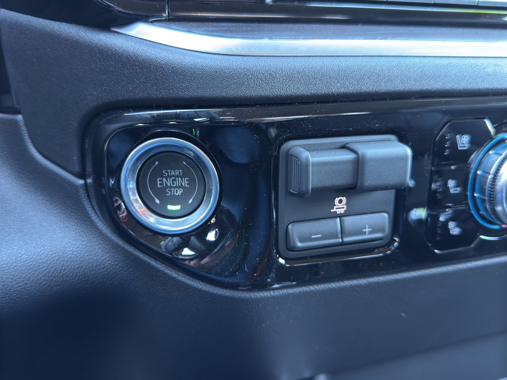 New 2026 GMC Sierra 1500 SLT image 27