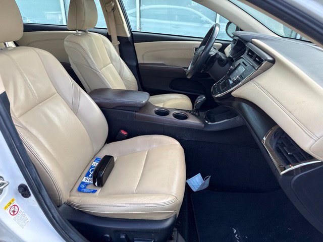 Used 2017 Toyota Avalon Limited w/ Carpet Mat Package FWD image 18