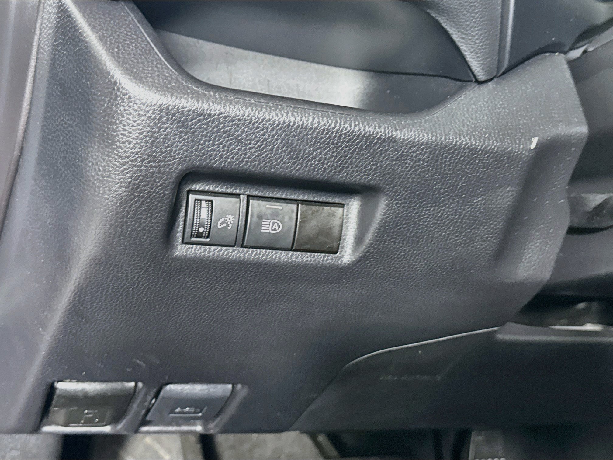 Certified 2025 Toyota RAV4 LE AWD/4WD image 11