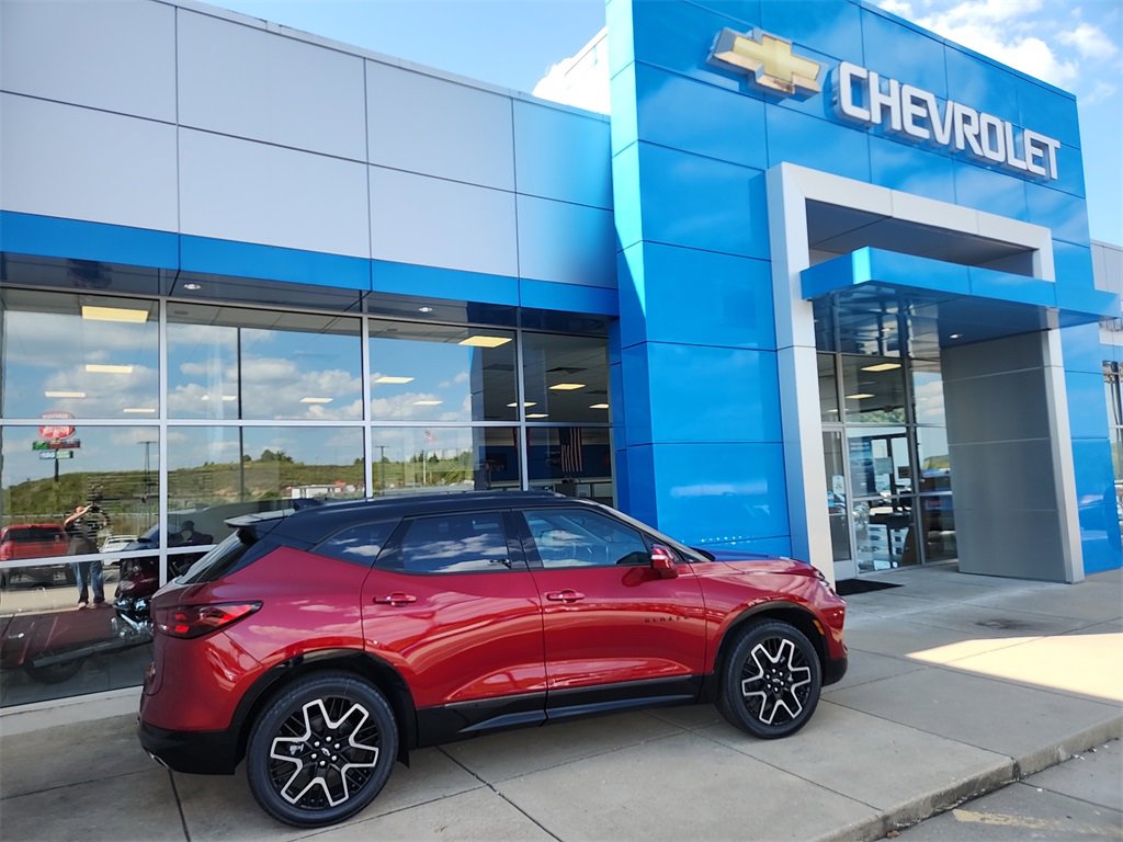 New 2025 Chevrolet Blazer RS w/ Driver Confidence II Package image 2