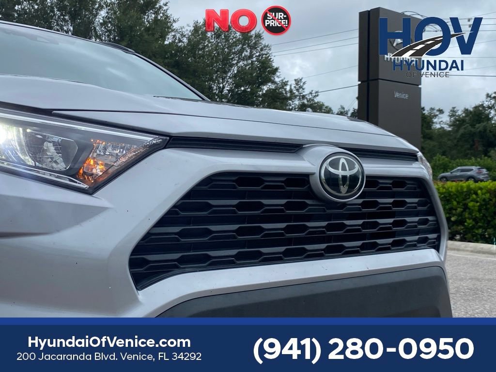 Used 2021 Toyota RAV4 XLE Premium FWD image 61