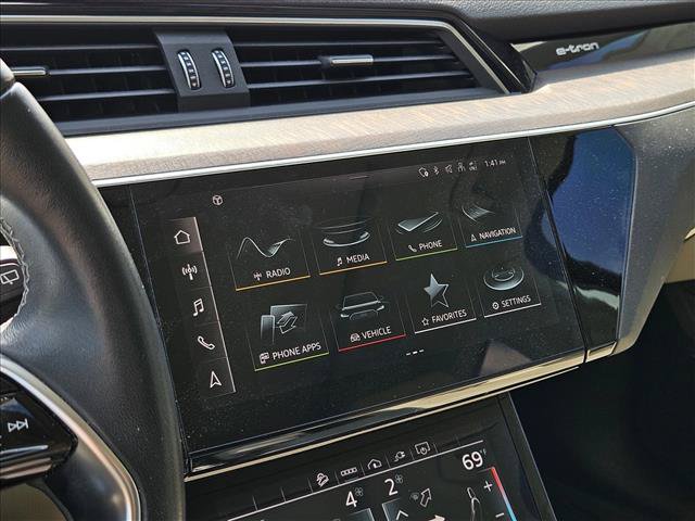 Certified 2024 Audi Q8 e-tron Premium Plus AWD/4WD image 13