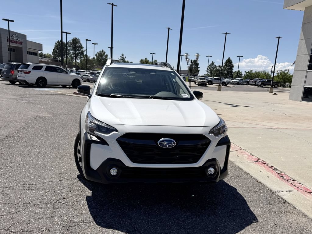 Used 2024 Subaru Outback Premium AWD/4WD image 3