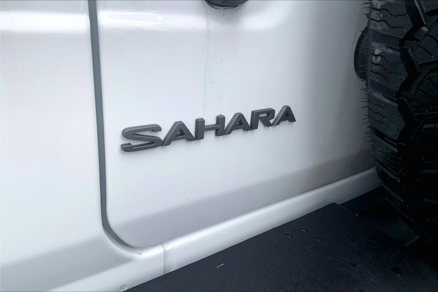 Certified 2025 Jeep Wrangler Sahara image 29