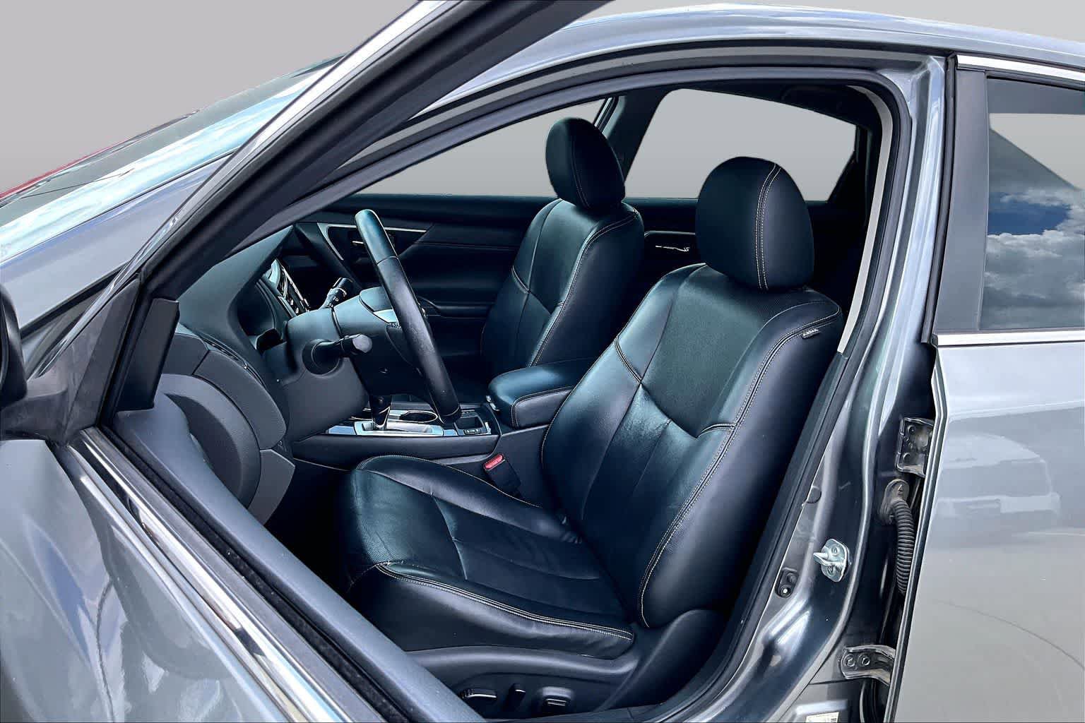 Used 2018 Nissan Altima 2.5 SL FWD image 8